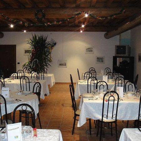 Agriturismo La Rasdora Porto Mantovano Zewnętrze zdjęcie