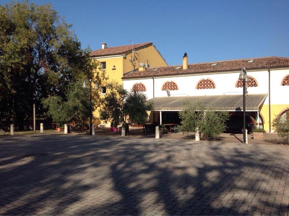 Agriturismo La Rasdora Porto Mantovano Zewnętrze zdjęcie
